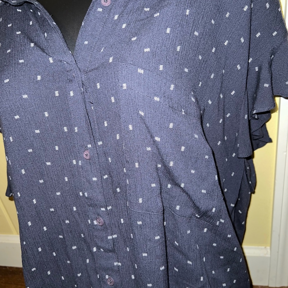 ⭐️Jessica Simpson Navy Polka Dot Button Up Tie Front Short Sleeve Top Size 1X - Picture 7 of 13